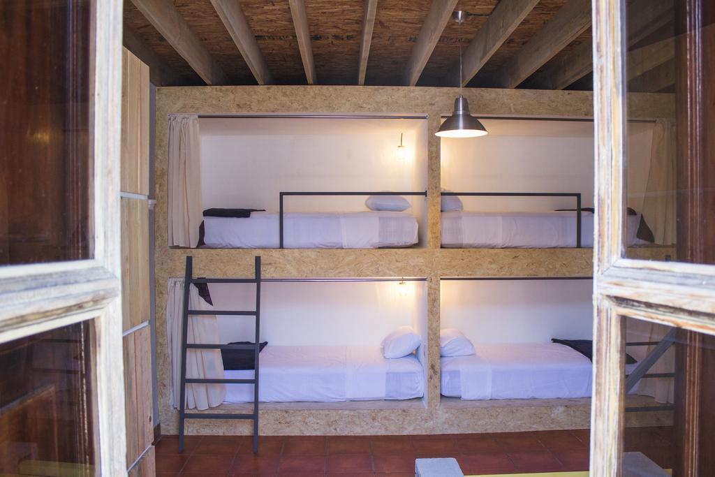Somos Hostal Antigua Exterior photo